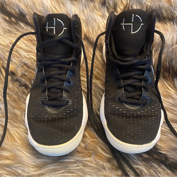 Nike Black & White Hyperdunk Shoes - Picture 1 of 9